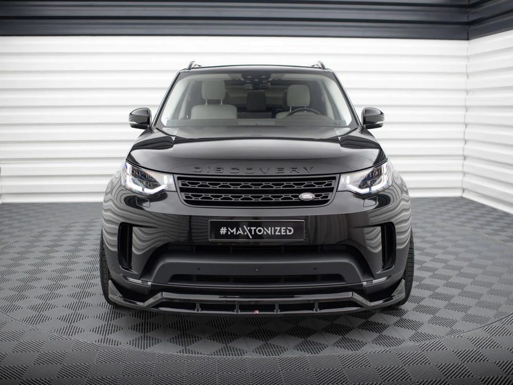 Maxton Design front splitter fitted to a black Land Rover Discovery